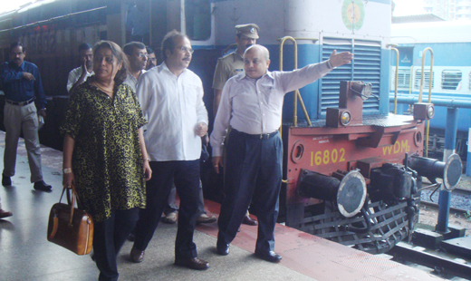 rail minister13aug10 1